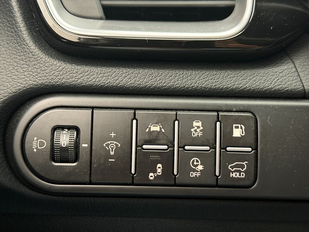 Vehicle Image 27