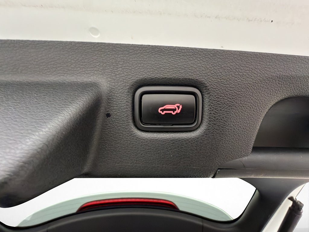 Vehicle Image 28