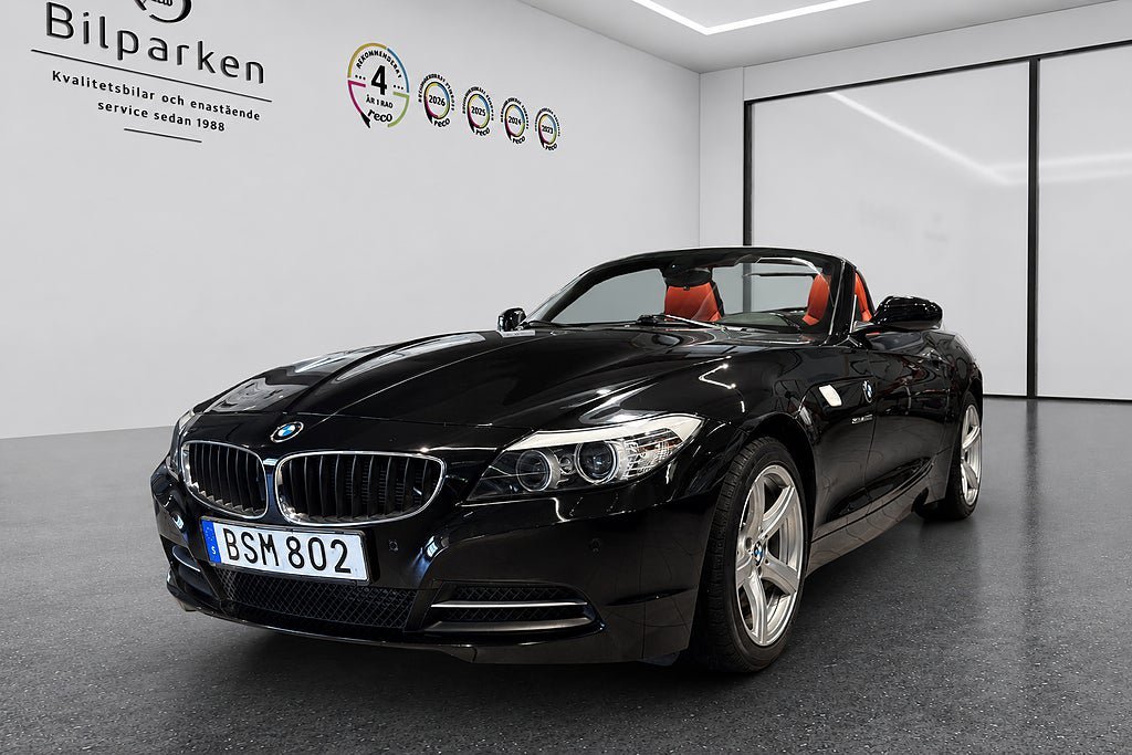 Vehicle Image 4