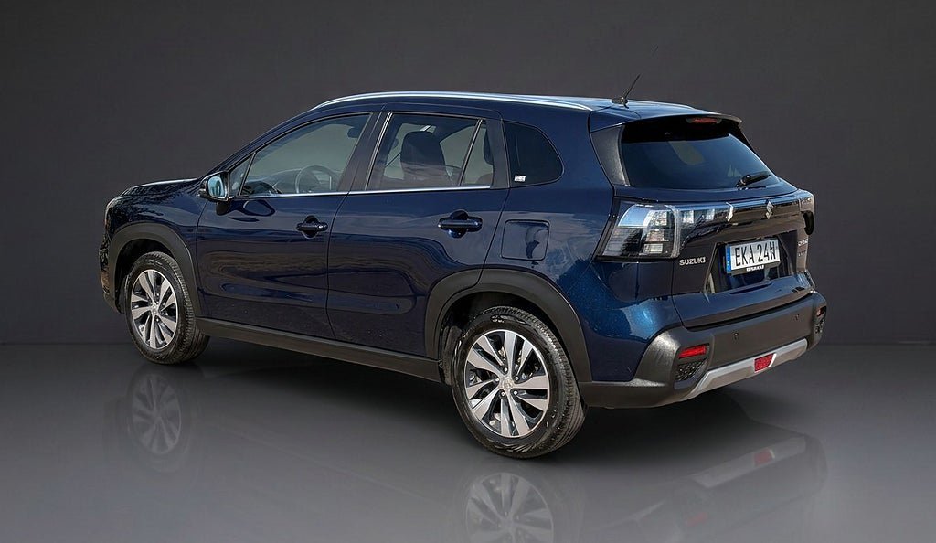 Vehicle Image 8