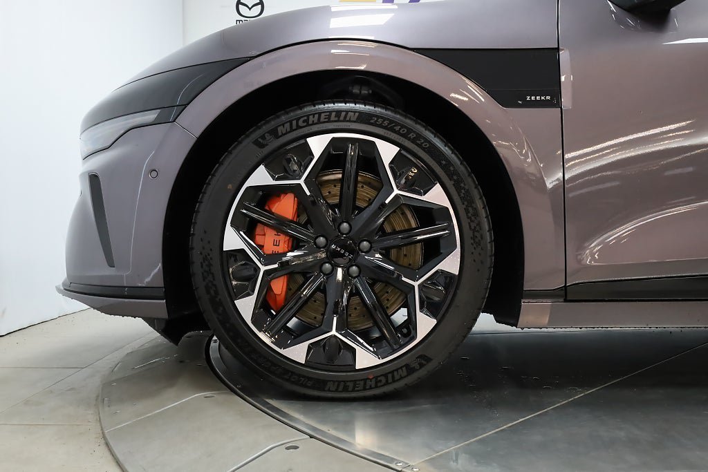 Vehicle Image 30