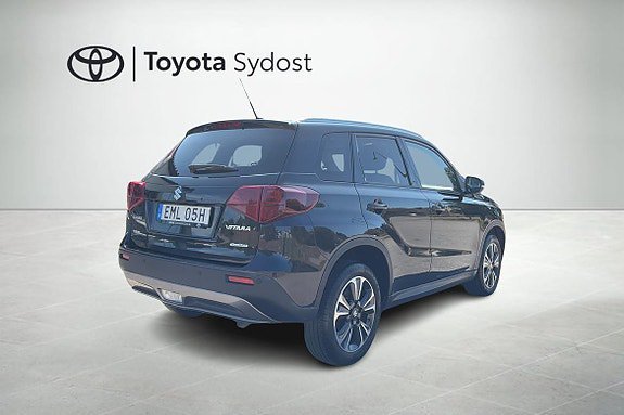 Vehicle Image 6