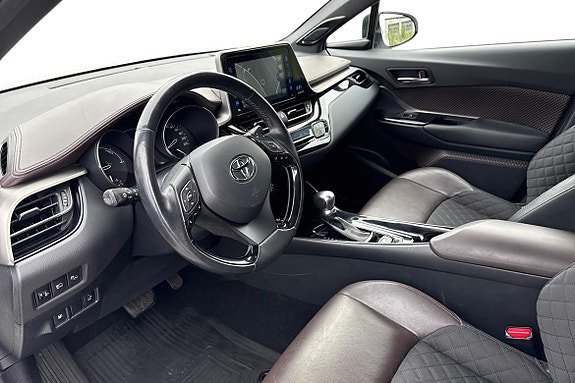 Vehicle Image 11