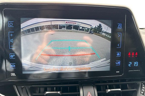 Vehicle Image 19