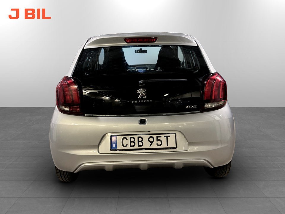 Vehicle Image 18