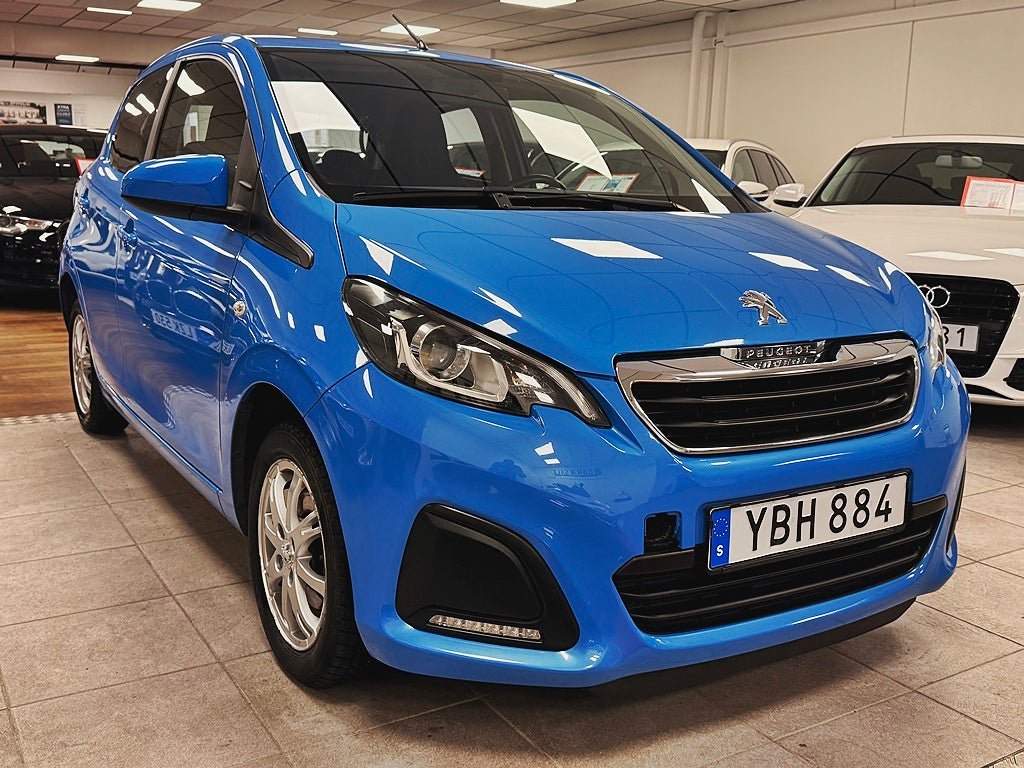 Vehicle Image 5
