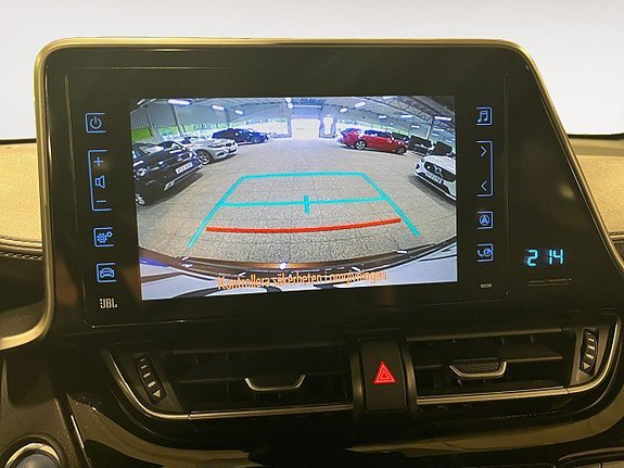 Vehicle Image 18