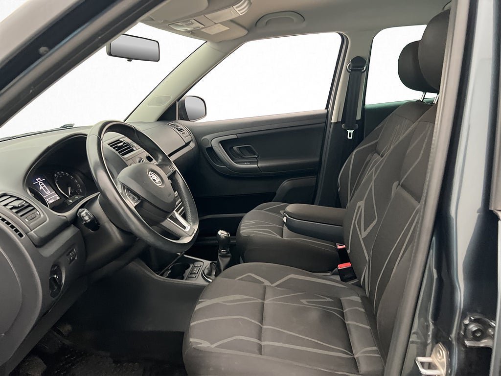 Vehicle Image 12