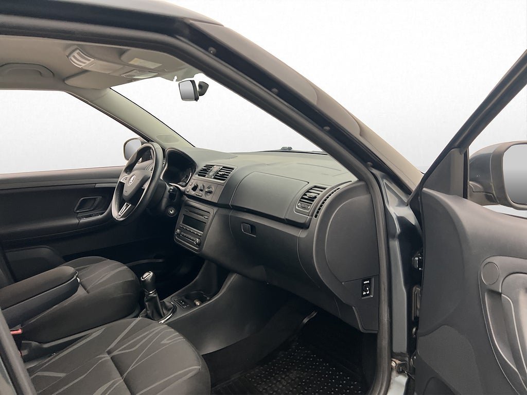 Vehicle Image 15