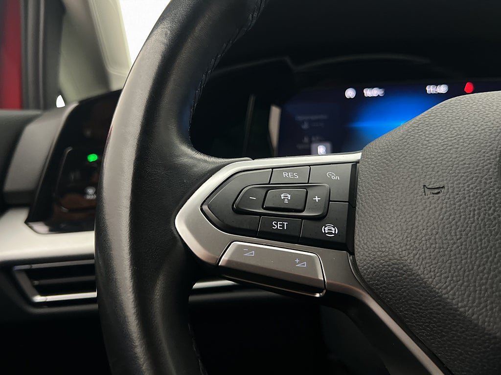 Vehicle Image 27