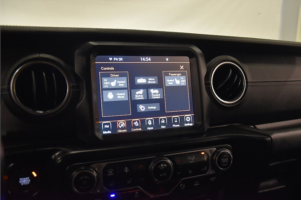 Vehicle Image 16