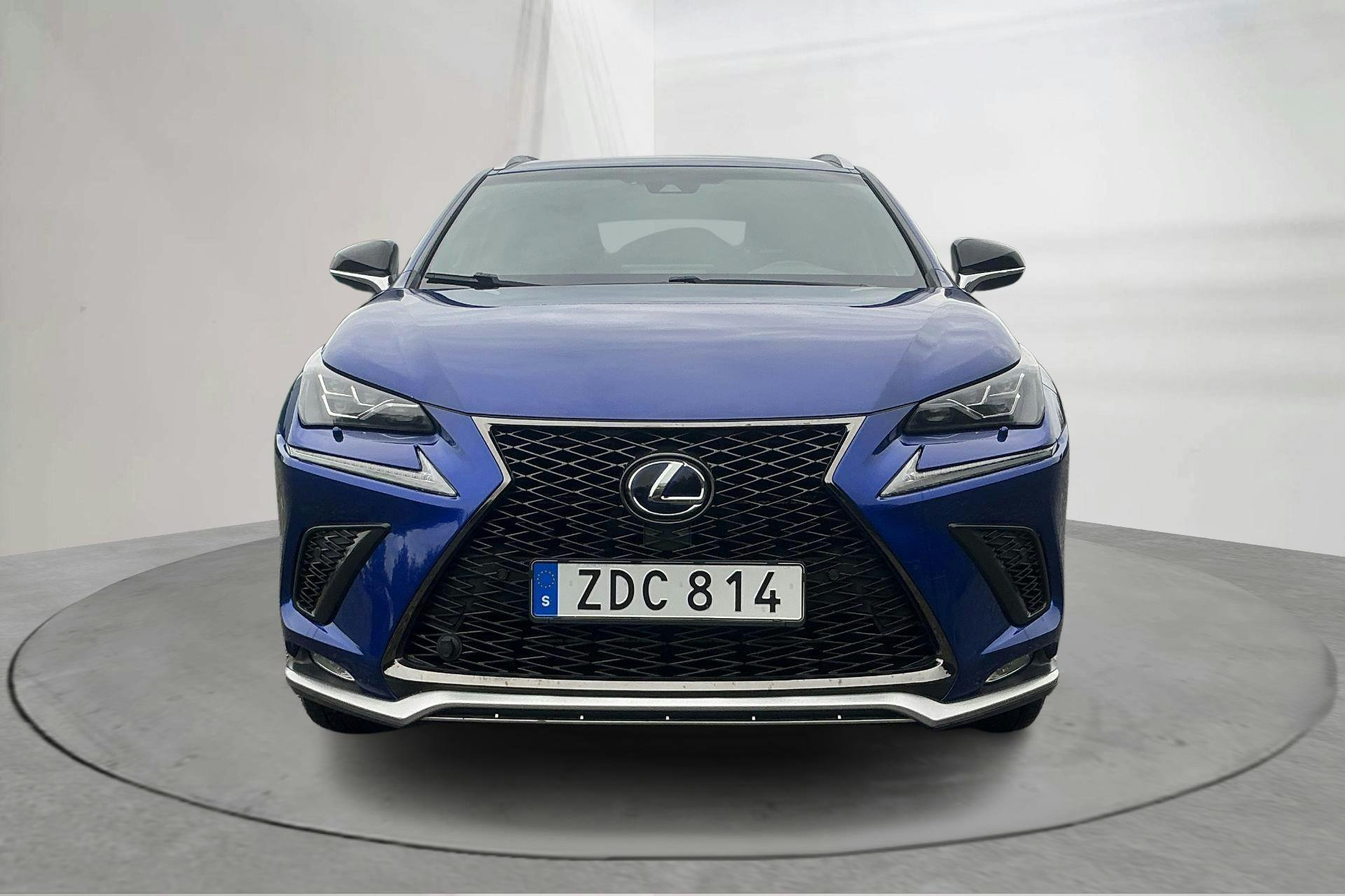 Vehicle Image 4