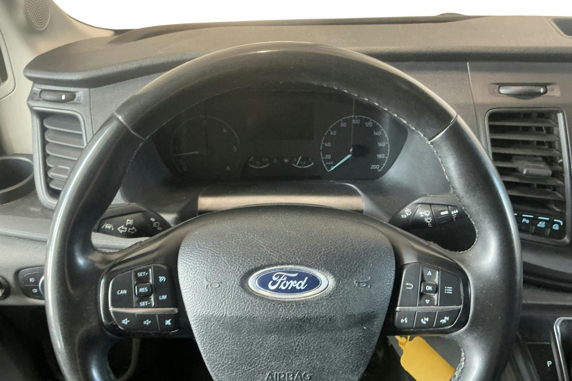 Vehicle Image 10