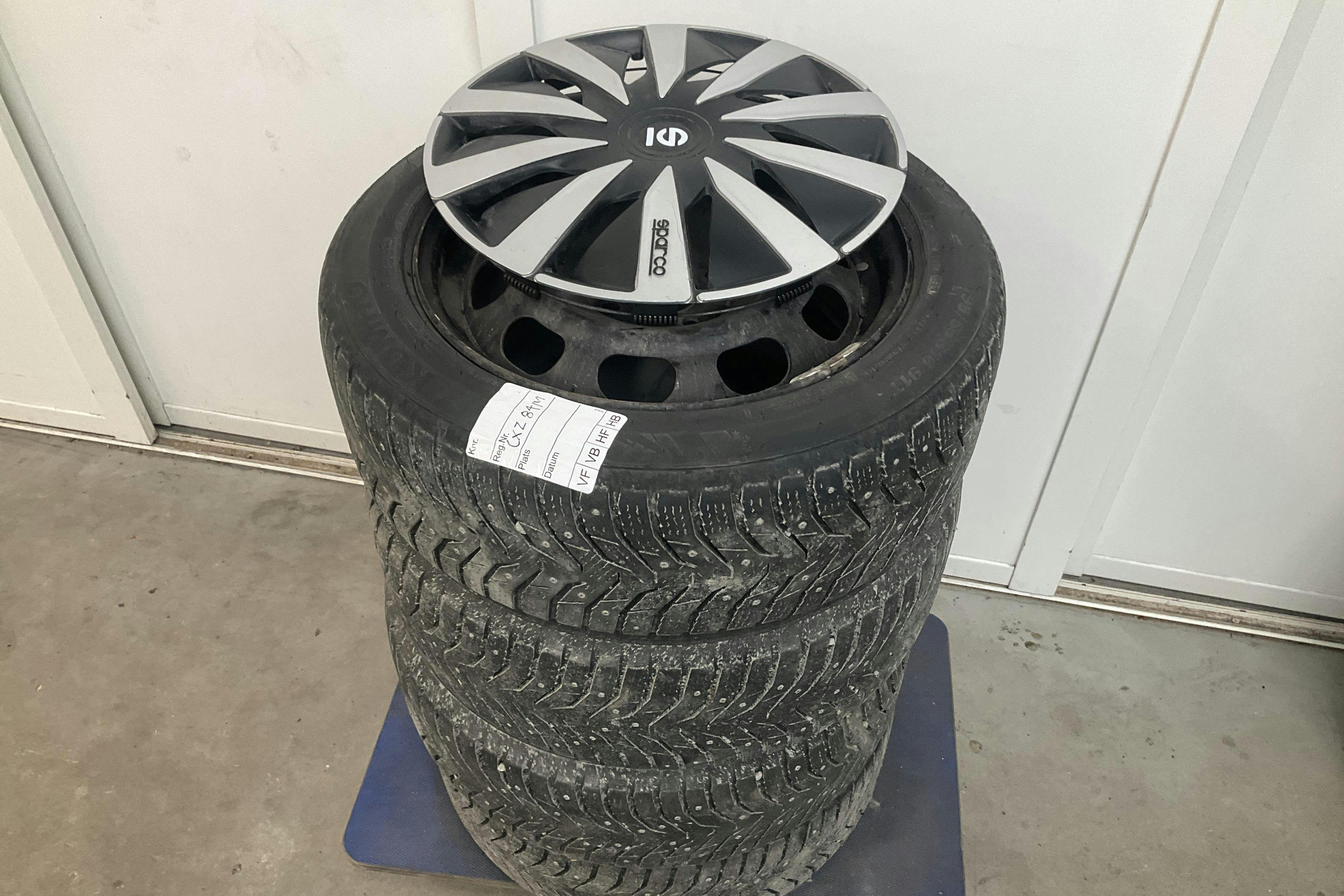 Vehicle Image 15