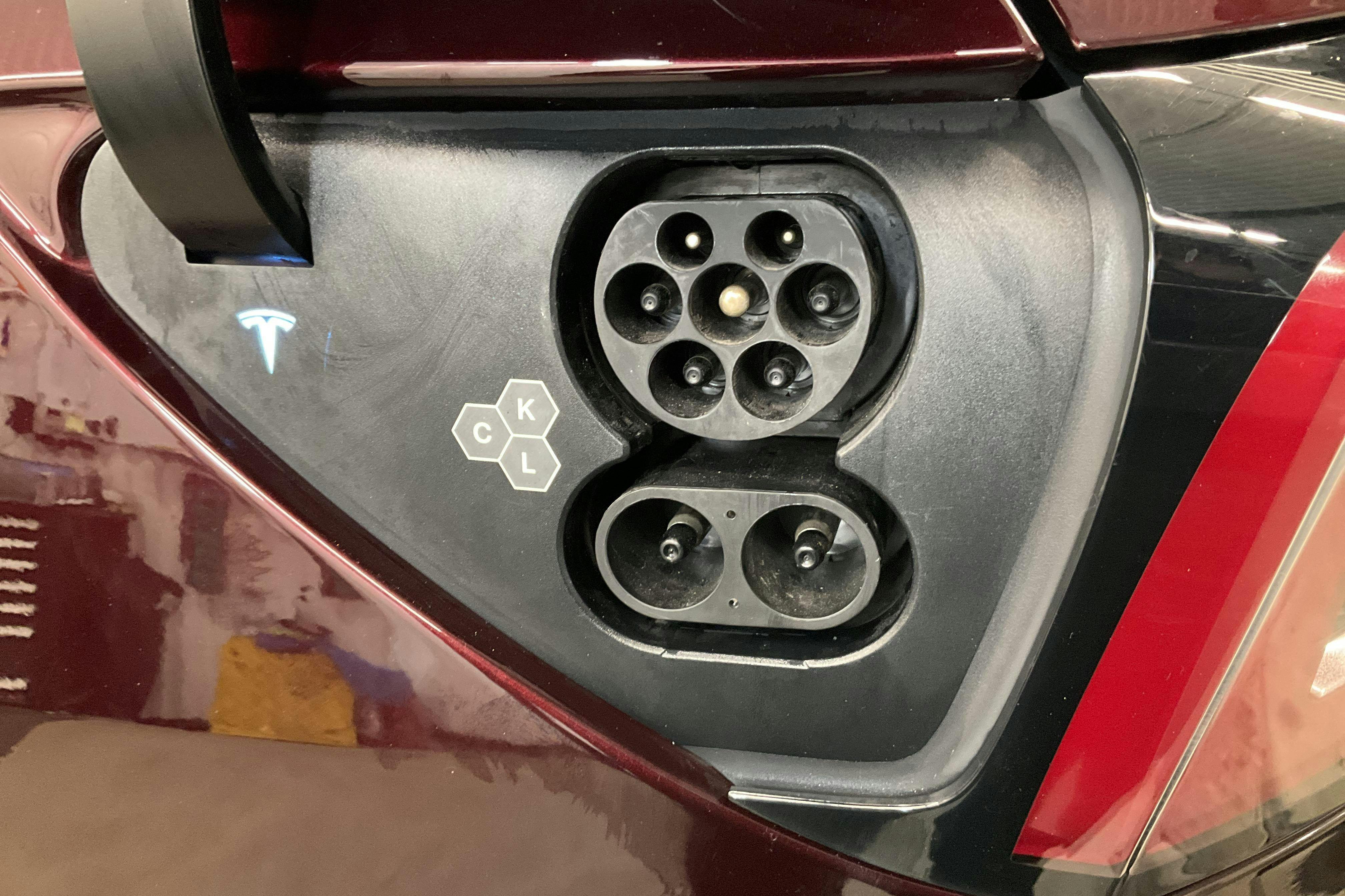 Vehicle Image 16