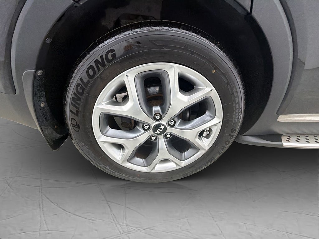 Vehicle Image 37
