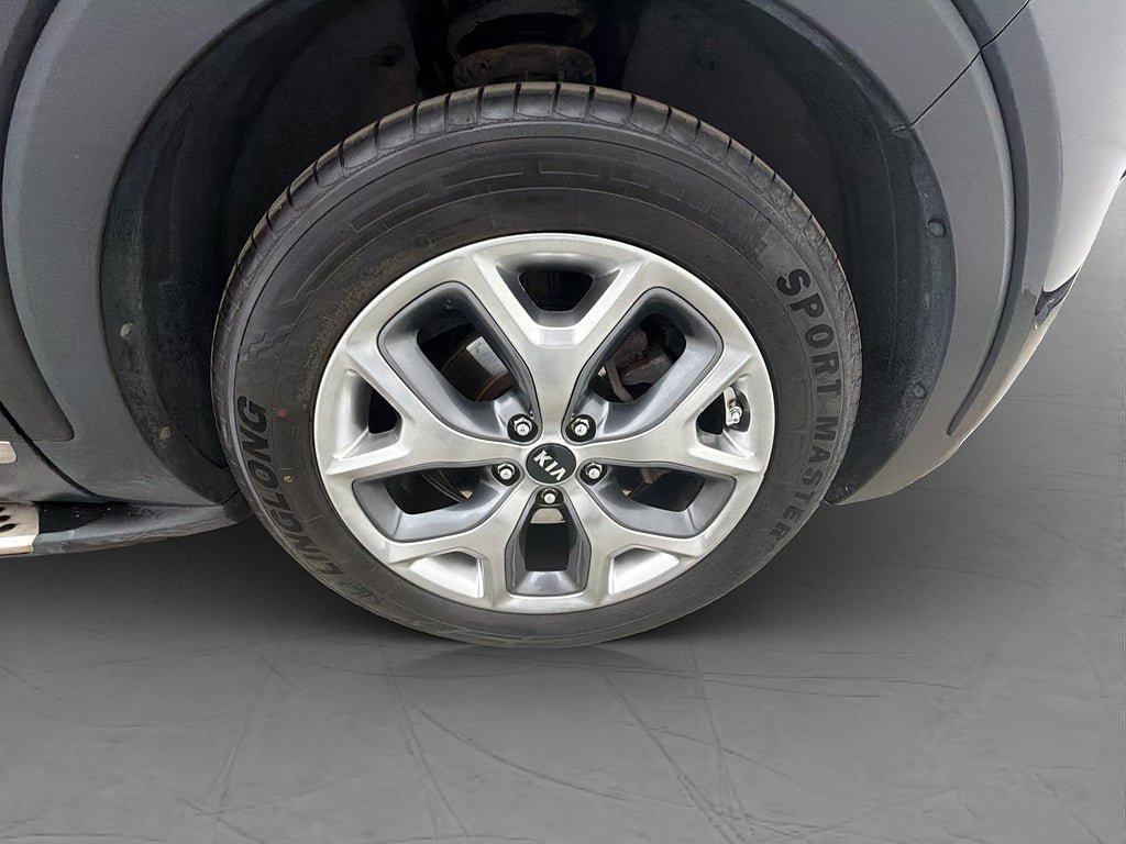 Vehicle Image 38