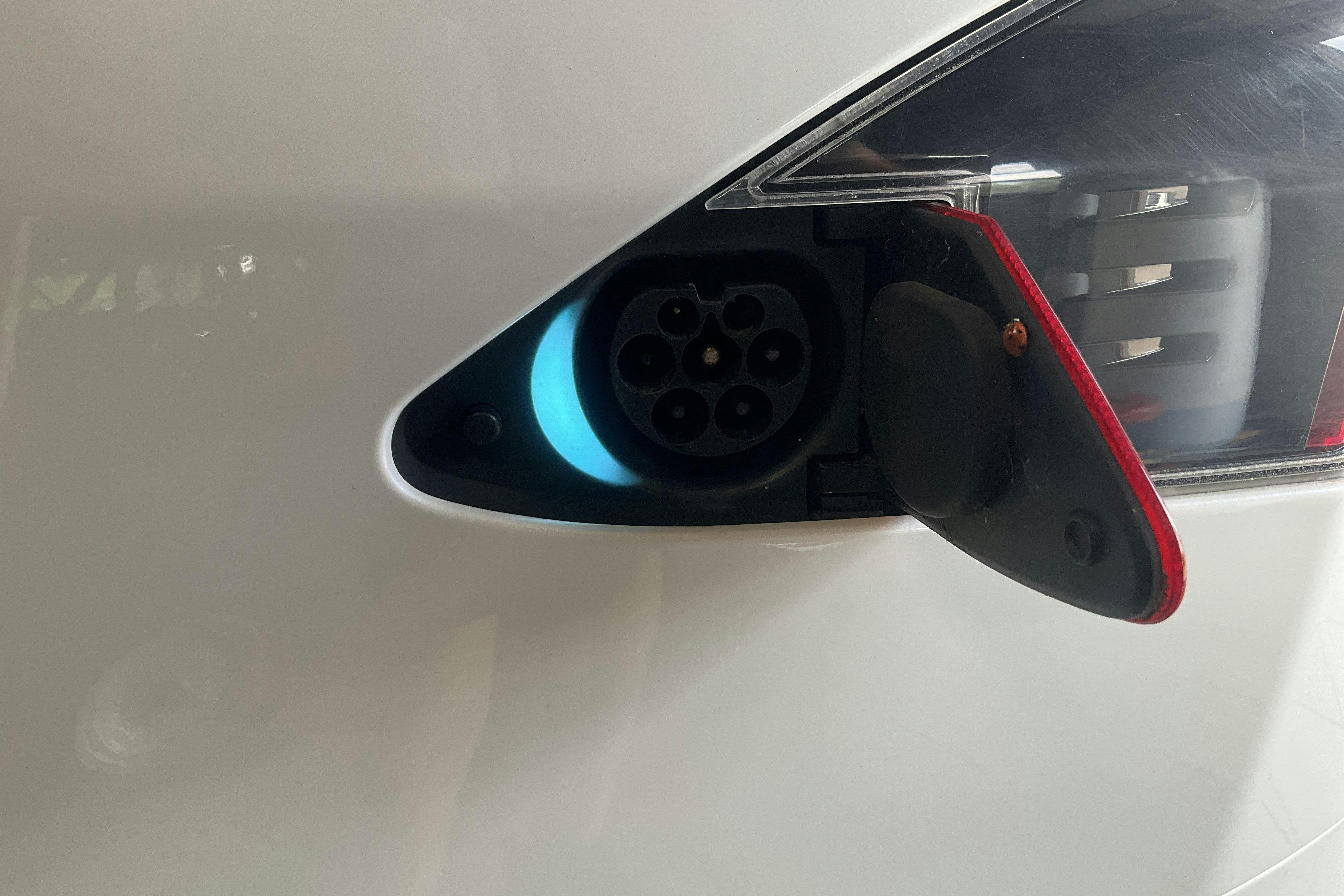 Vehicle Image 16