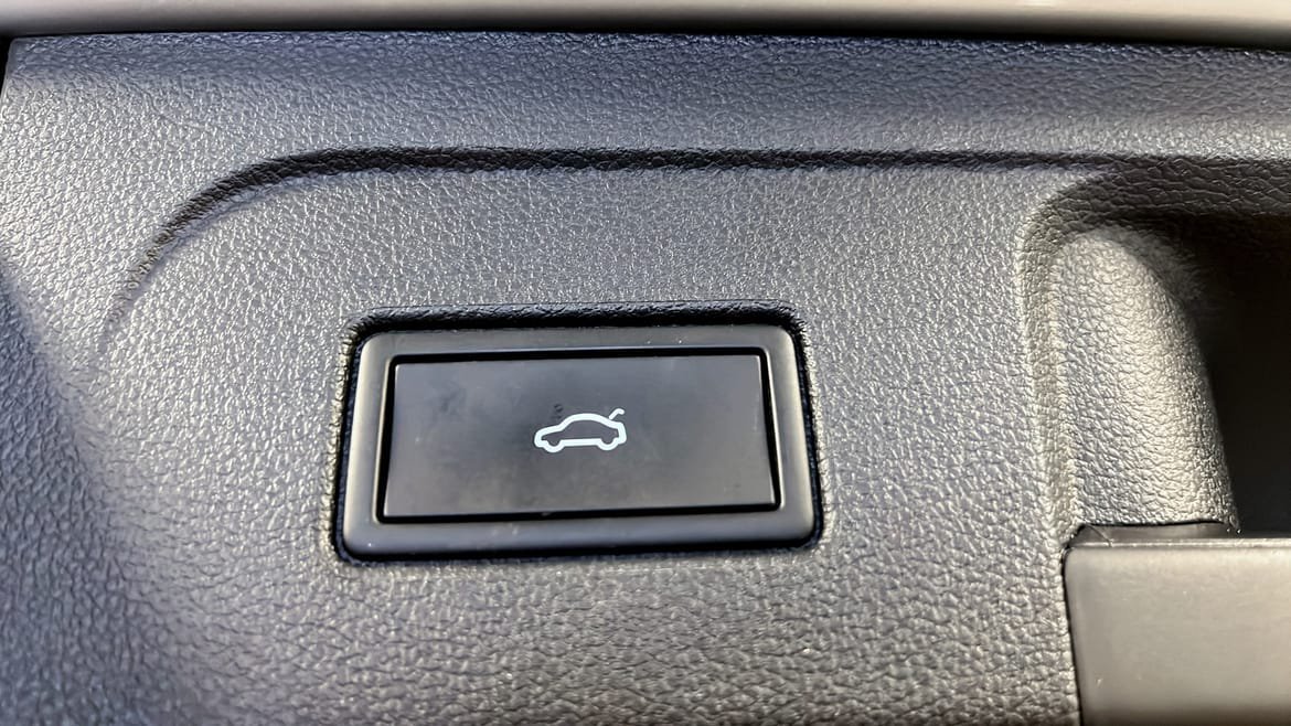 Vehicle Image 24