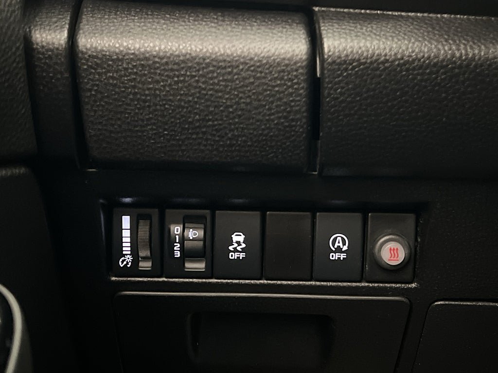 Vehicle Image 14