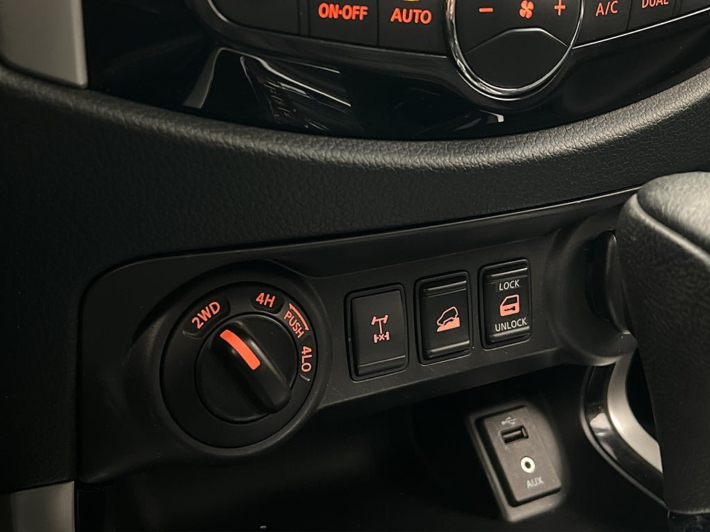Vehicle Image 27