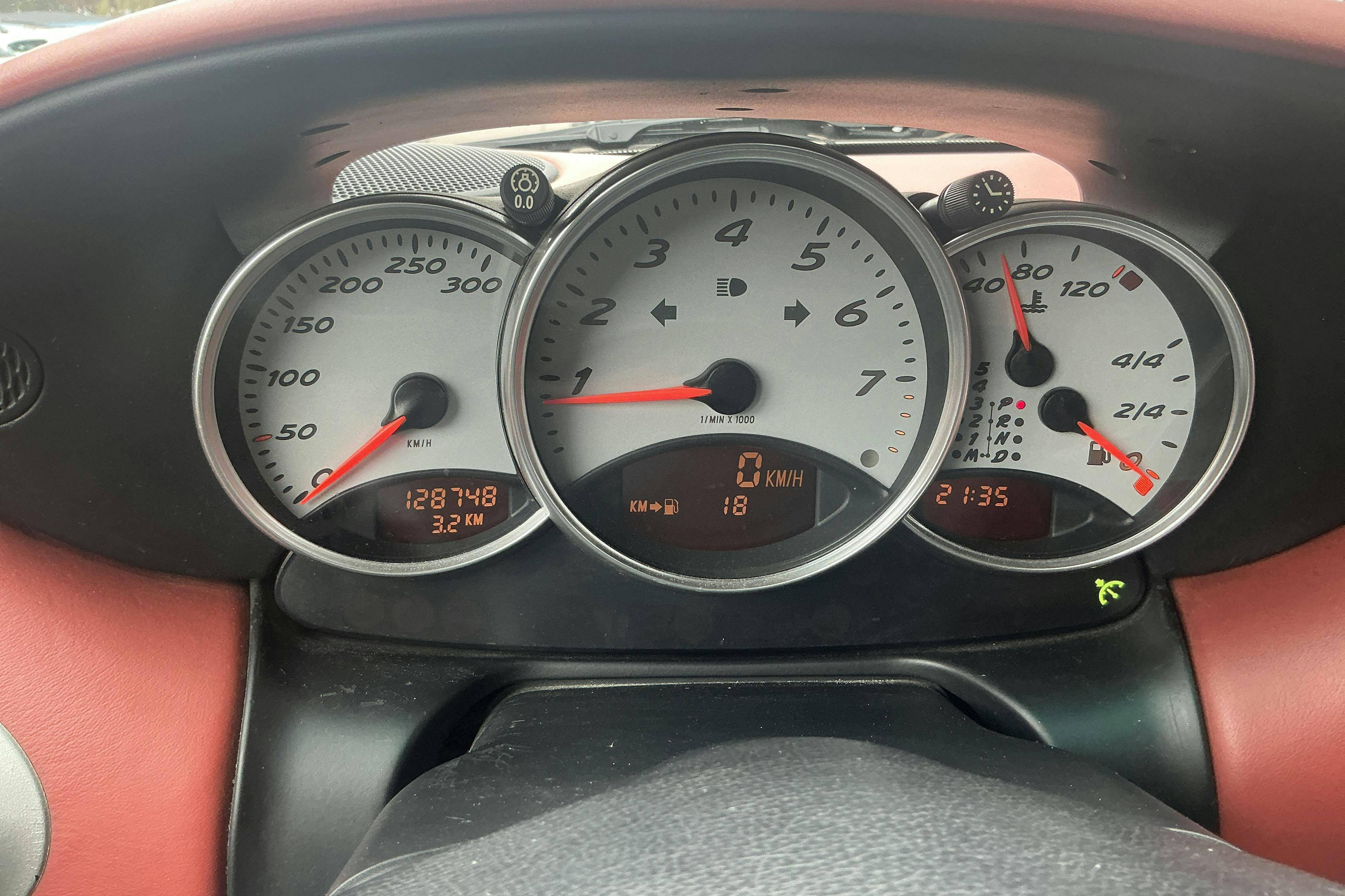 Vehicle Image 13