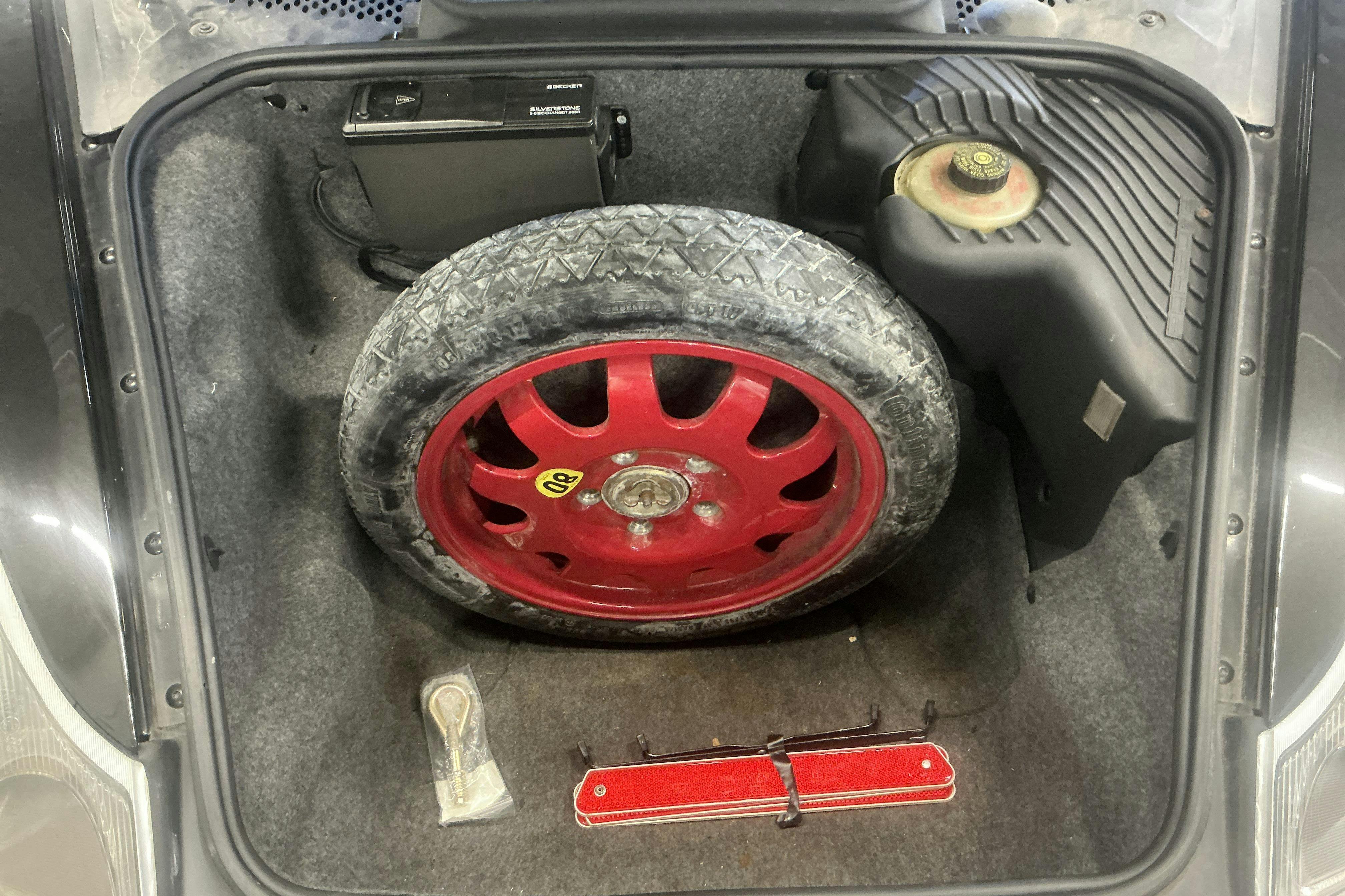 Vehicle Image 15
