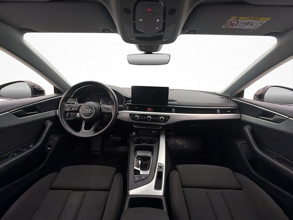 Vehicle Image 12