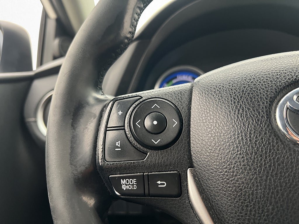 Vehicle Image 15