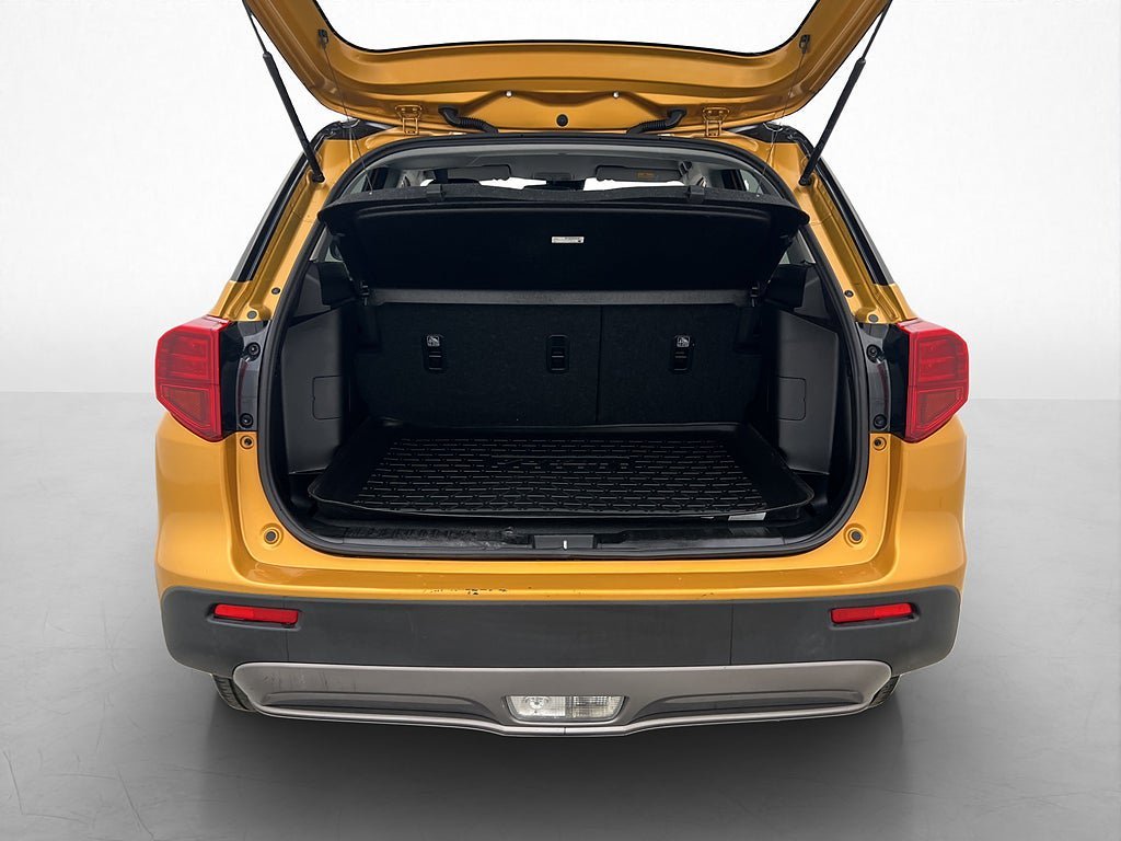Vehicle Image 9