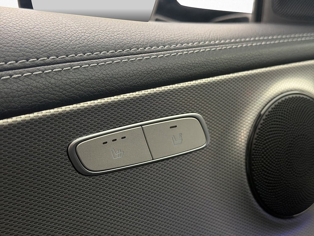 Vehicle Image 26