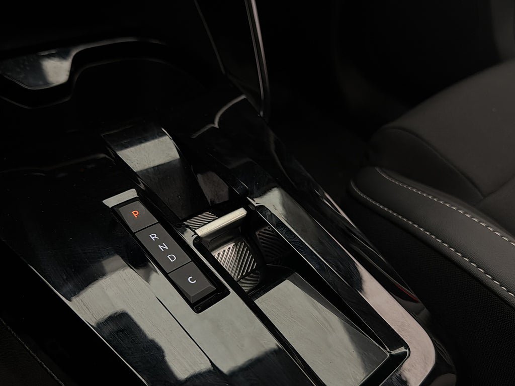 Vehicle Image 22