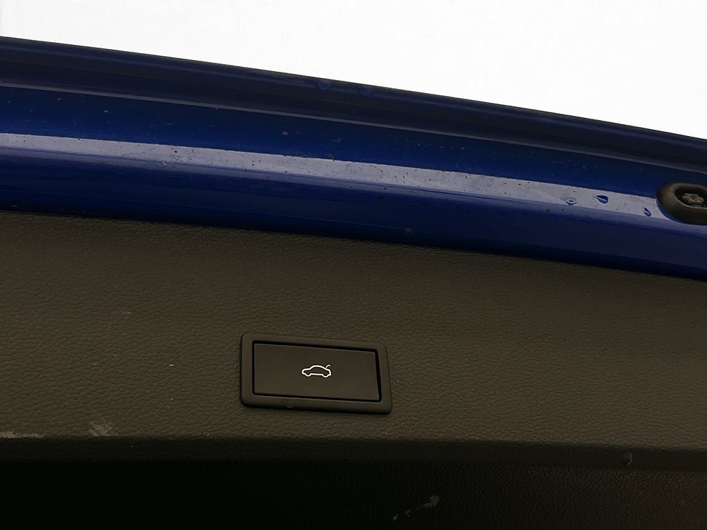 Vehicle Image 33
