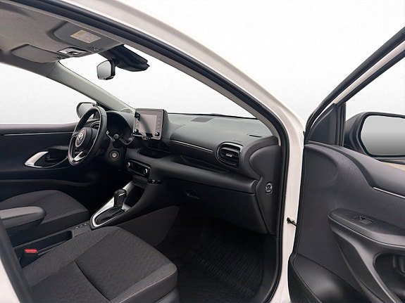 Vehicle Image 14