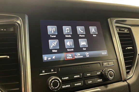 Vehicle Image 17
