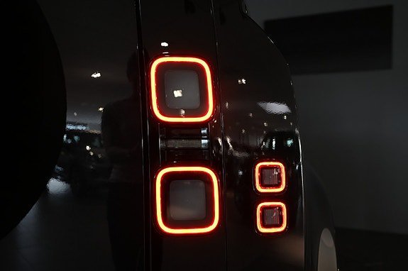 Vehicle Image 28