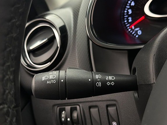 Vehicle Image 24