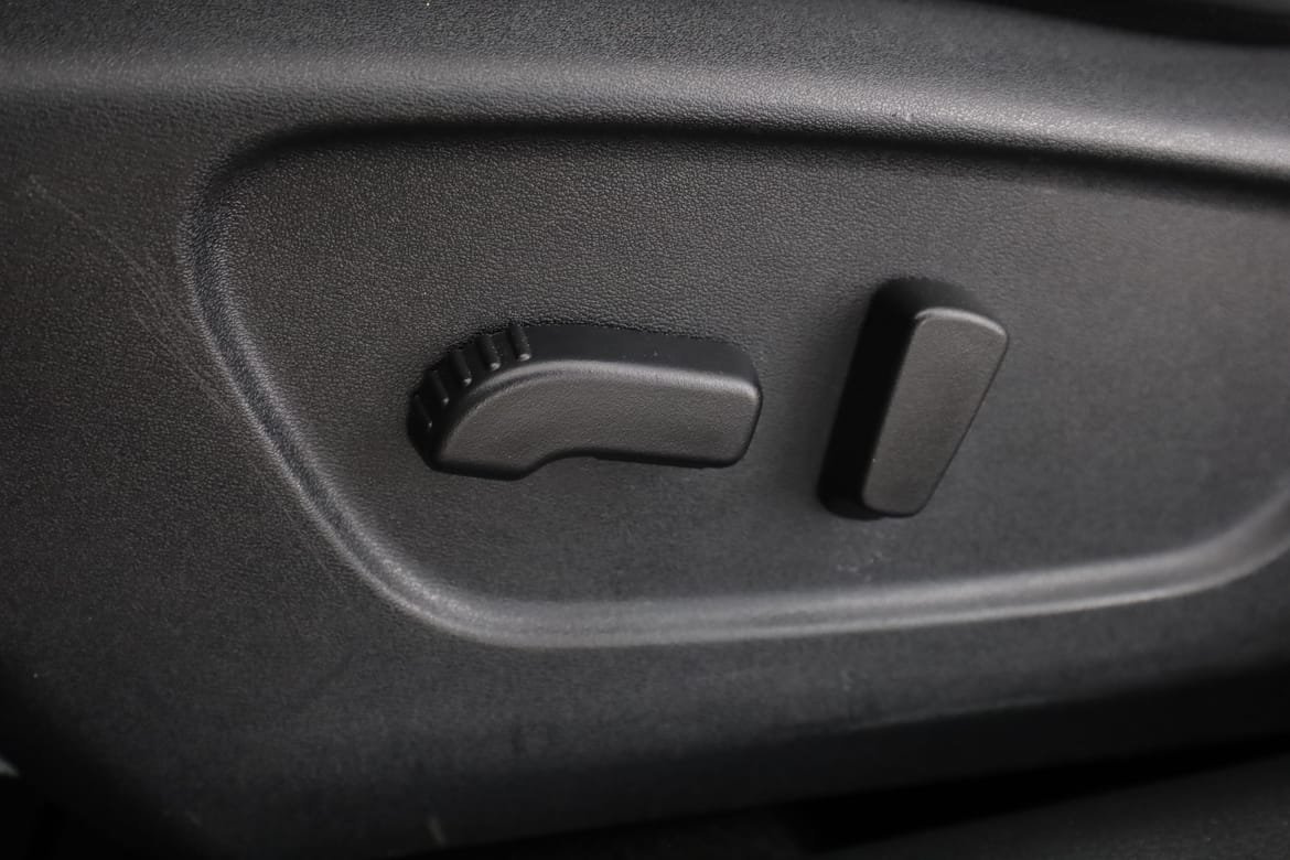 Vehicle Image 36