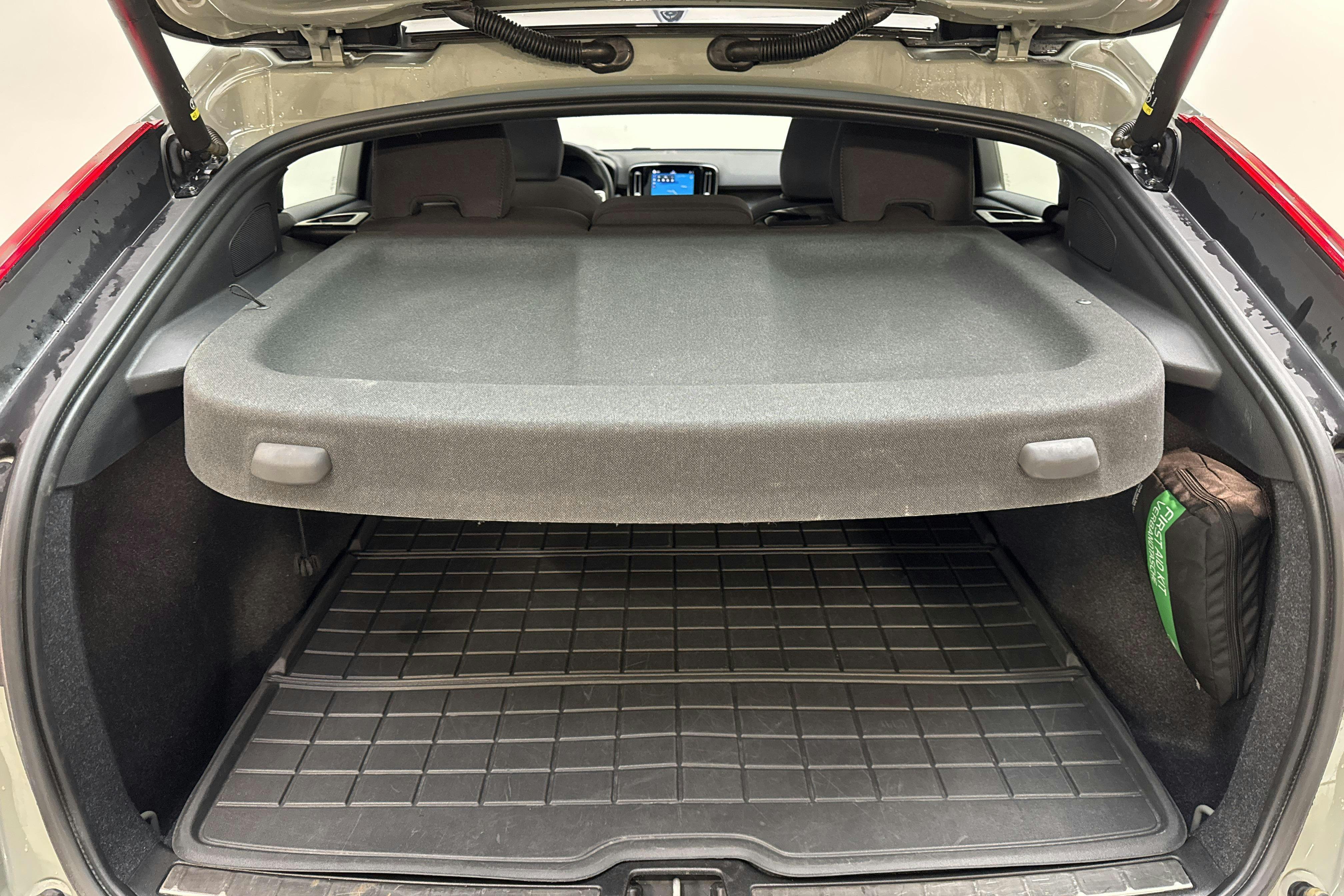 Vehicle Image 10