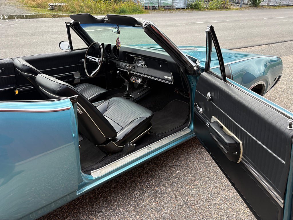 Vehicle Image 19