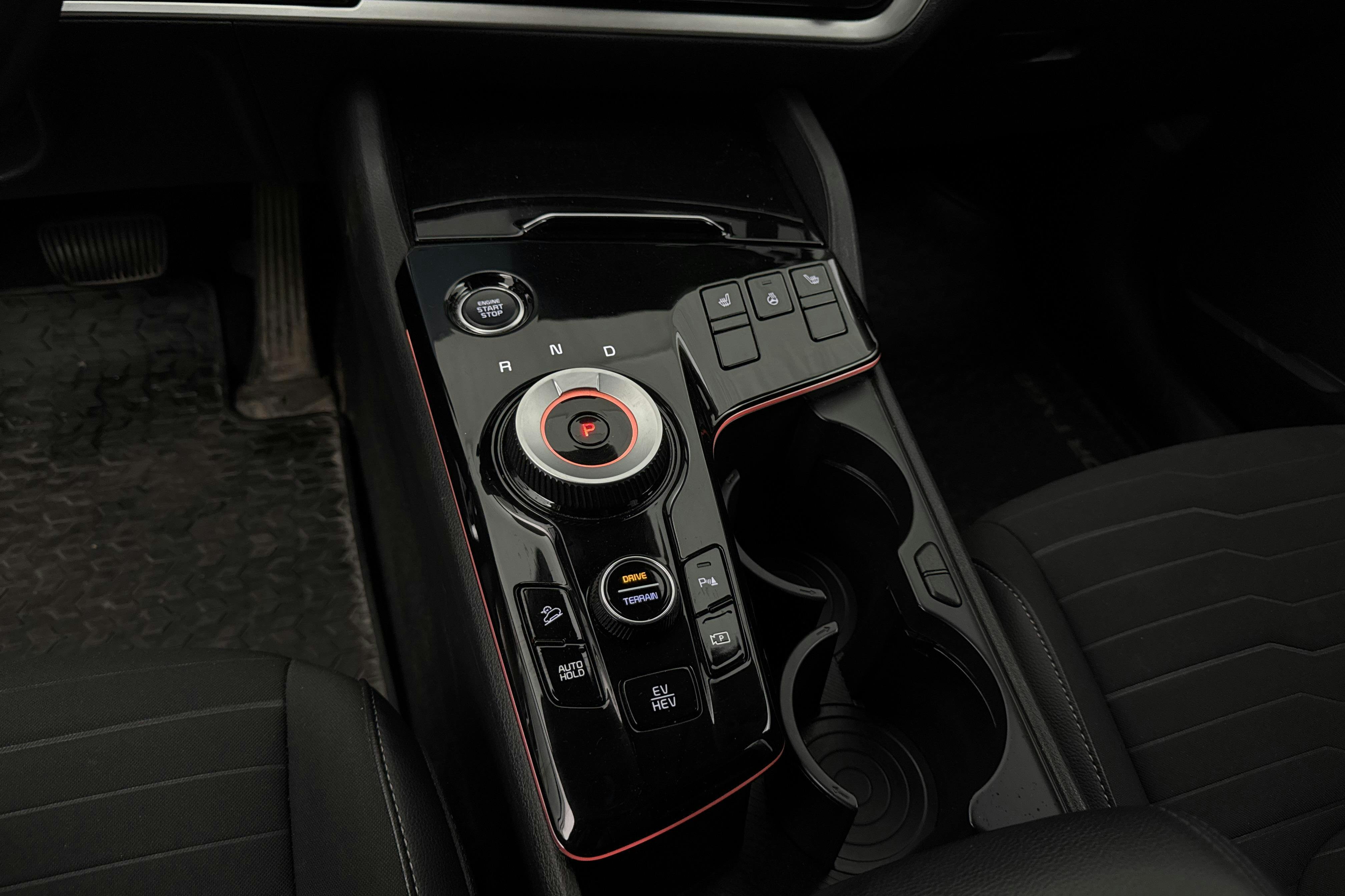 Vehicle Image 15