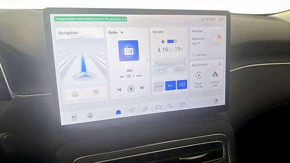 Vehicle Image 11