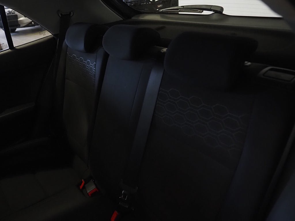 Vehicle Image 15