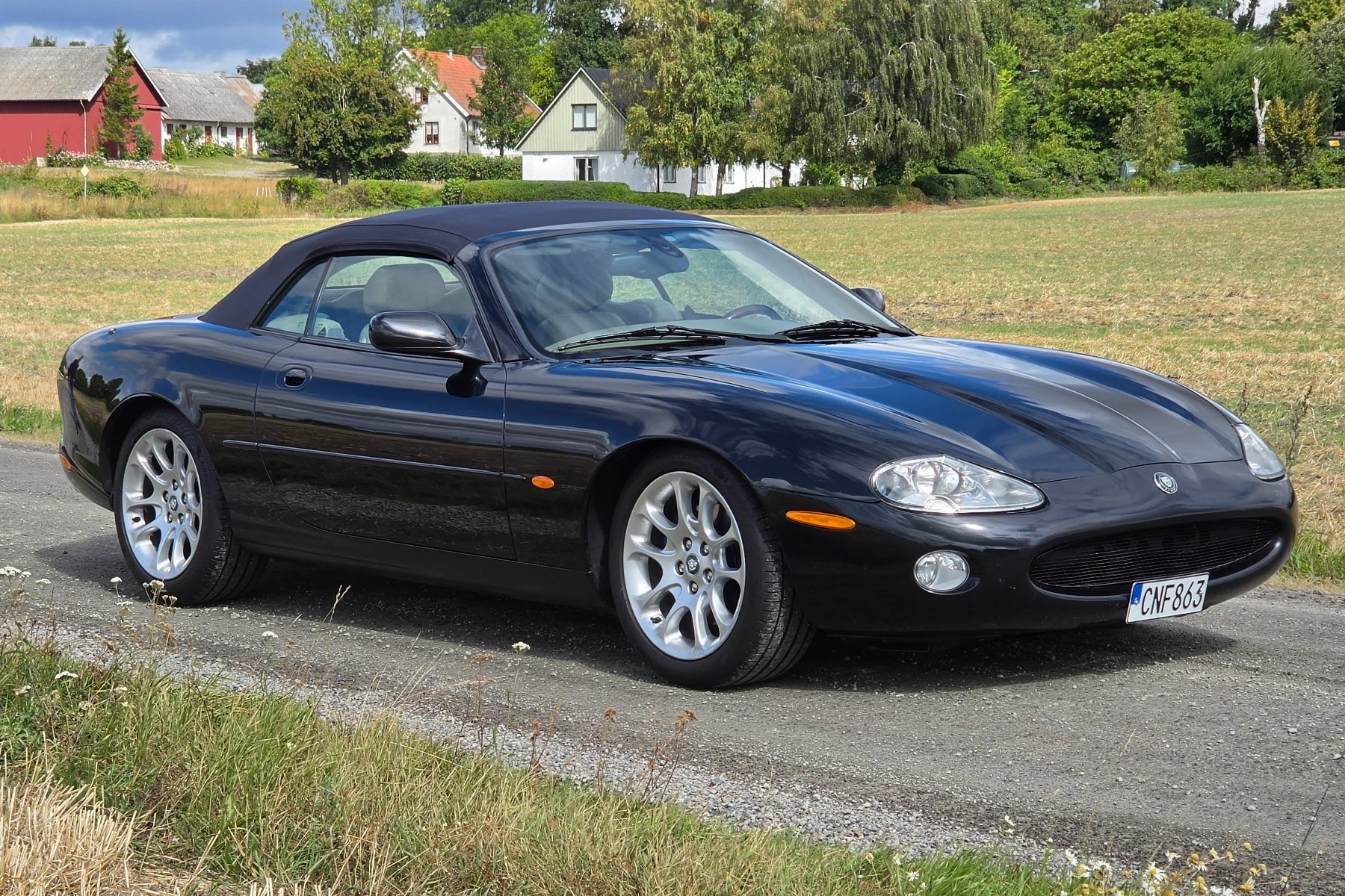 Vehicle Image 12
