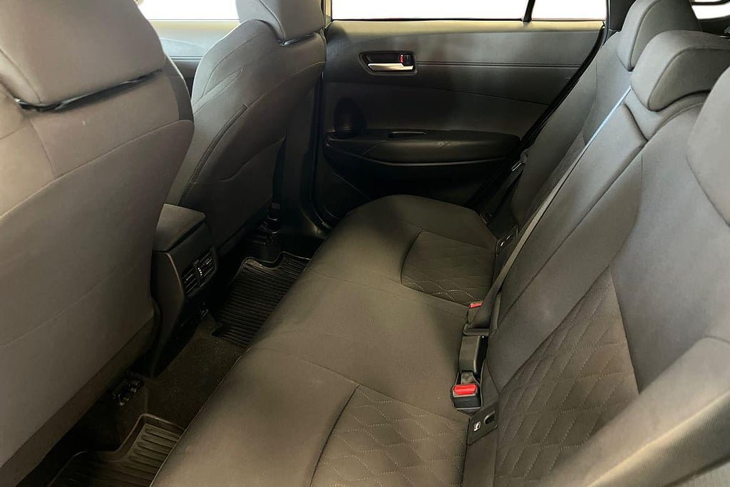 Vehicle Image 13