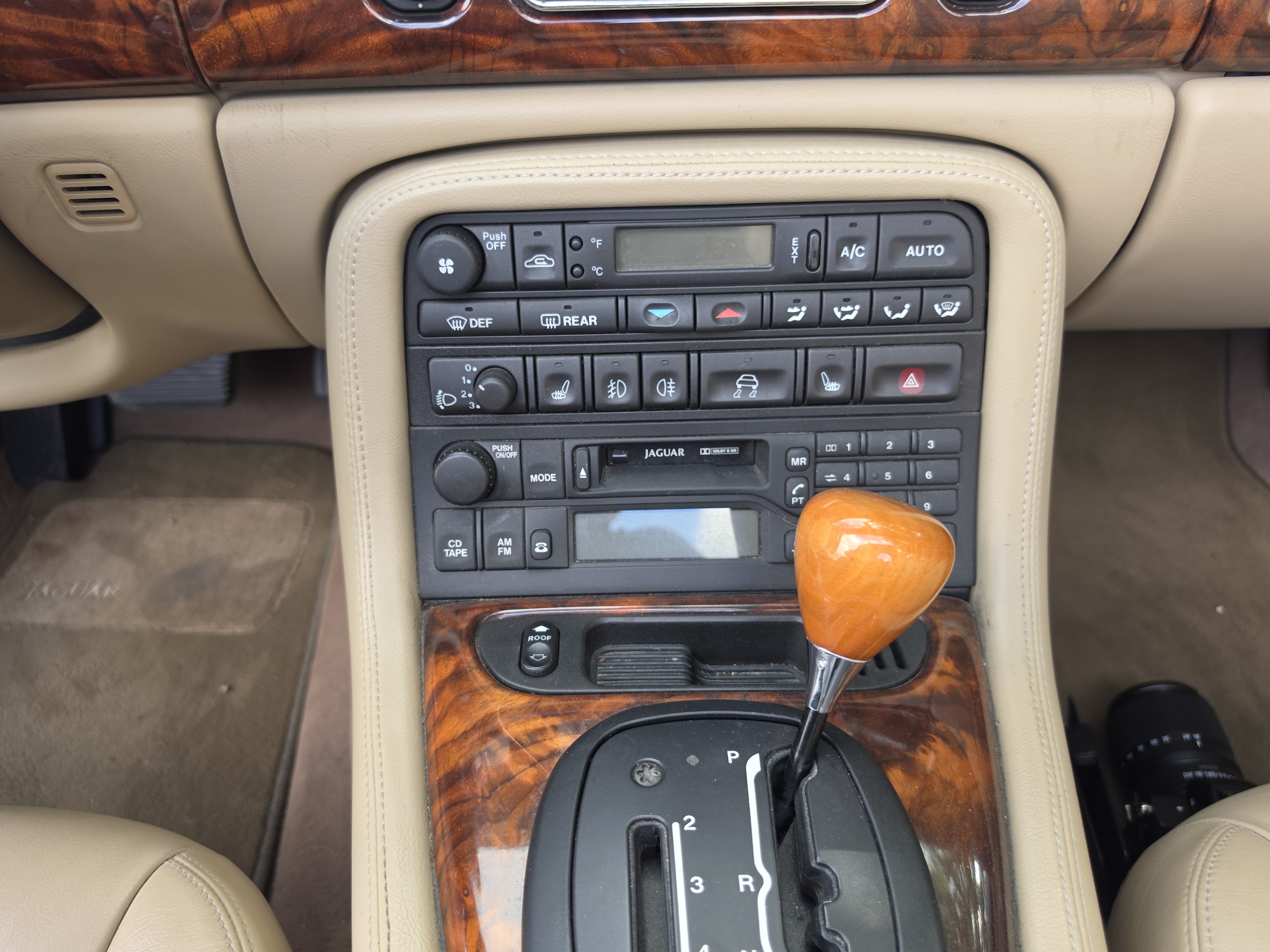 Vehicle Image 27