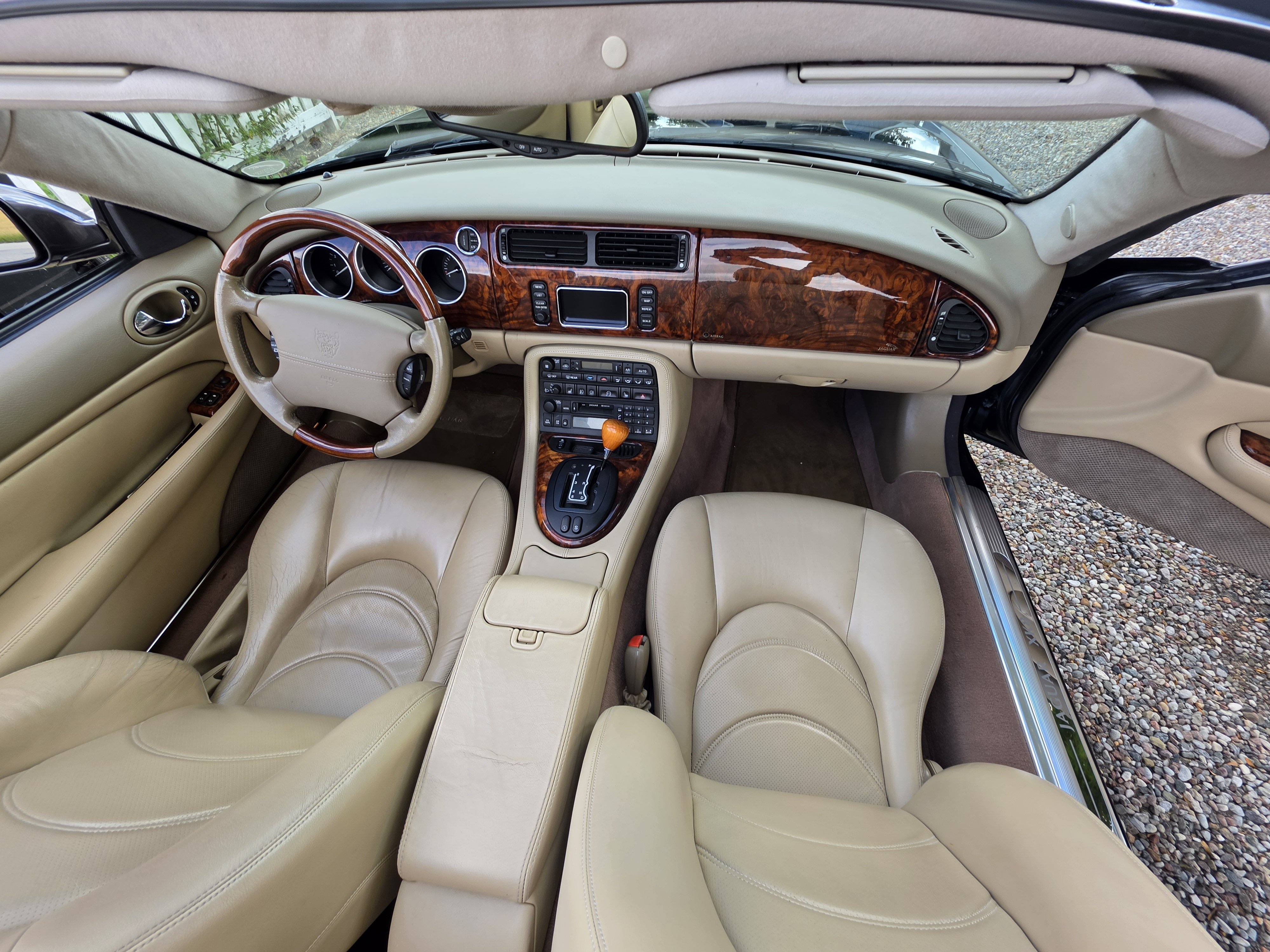 Vehicle Image 37