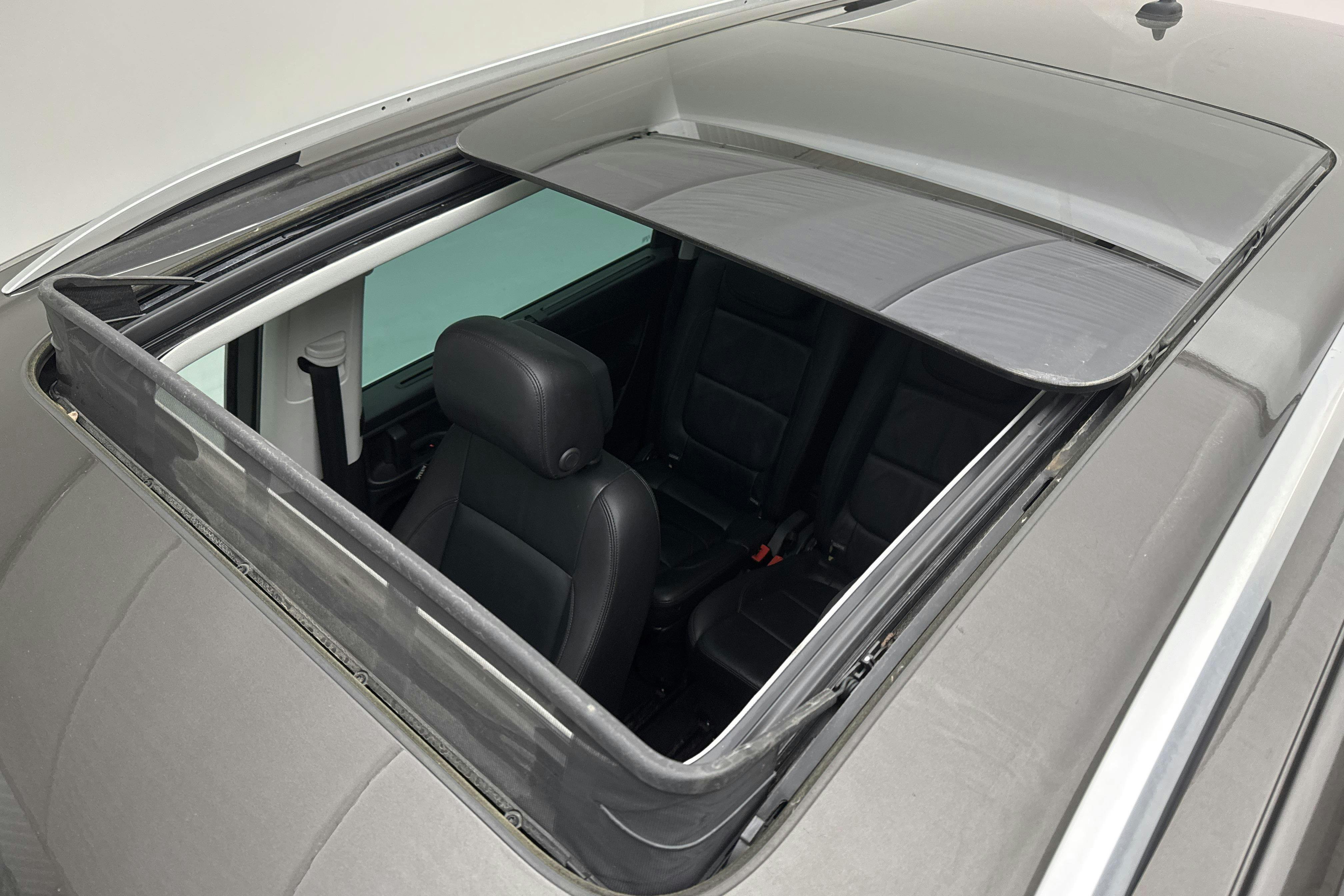Vehicle Image 22