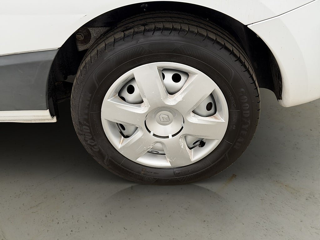 Vehicle Image 28