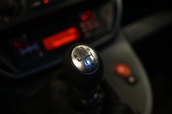Vehicle Image 17